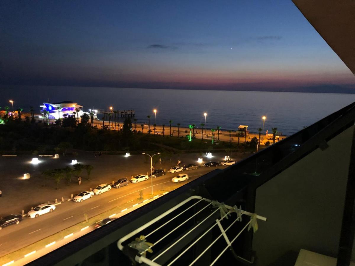 Panorama Beach Tower Batoemi Buitenkant foto